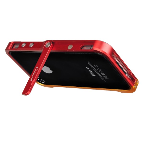 スタンドアーム一体のバンパー型iPhoneケース「Luxa2 Alum Armor iPhone 4/4S Stand Case」