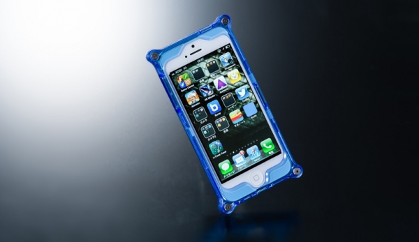 美しくて強いiPhone 5 ケース『Crystal air case』1月15日発売