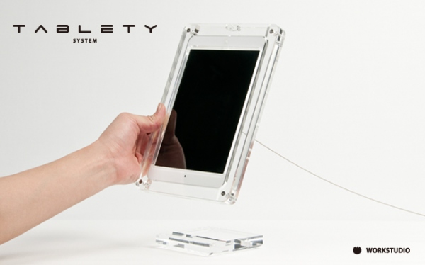 「iPadを美しく魅せ、美しく守る。」ワンランク上のiPad盗難防止展示スタンド「TABLETY」（タブレッティ）から、新しいタイプが発売されました。