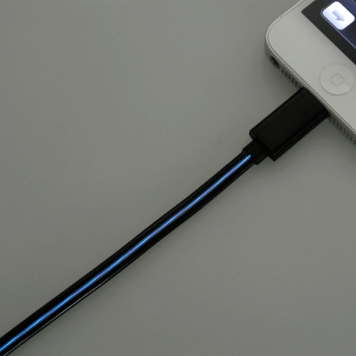 【上海問屋】iPhone5 iPad4 iPad mini 対応　充電状況が一目でわかる 光ってお知らせ　LED内蔵　Lightningケーブル販売開始