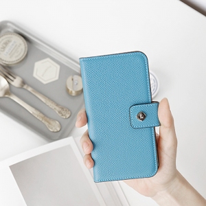 ドイツ製本革で作られたシンプルかつ風格漂うiPhoneケース invite.L「STUD case for iPhone 6　iPhone 6 Plus」発売