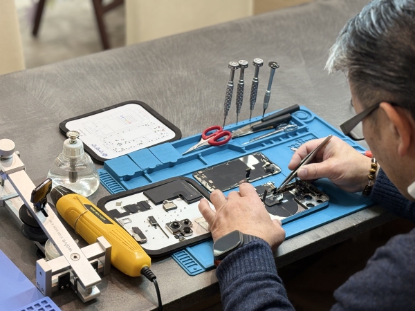 エックスモバイル イオンタウン郡山店、「相談先が見つからない」高難易度修理に応える:iPhone/Android対応を強化